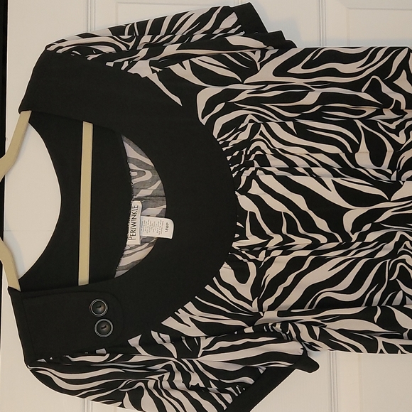 Periwinkle size 18WP, black and white dress - Picture 3 of 4